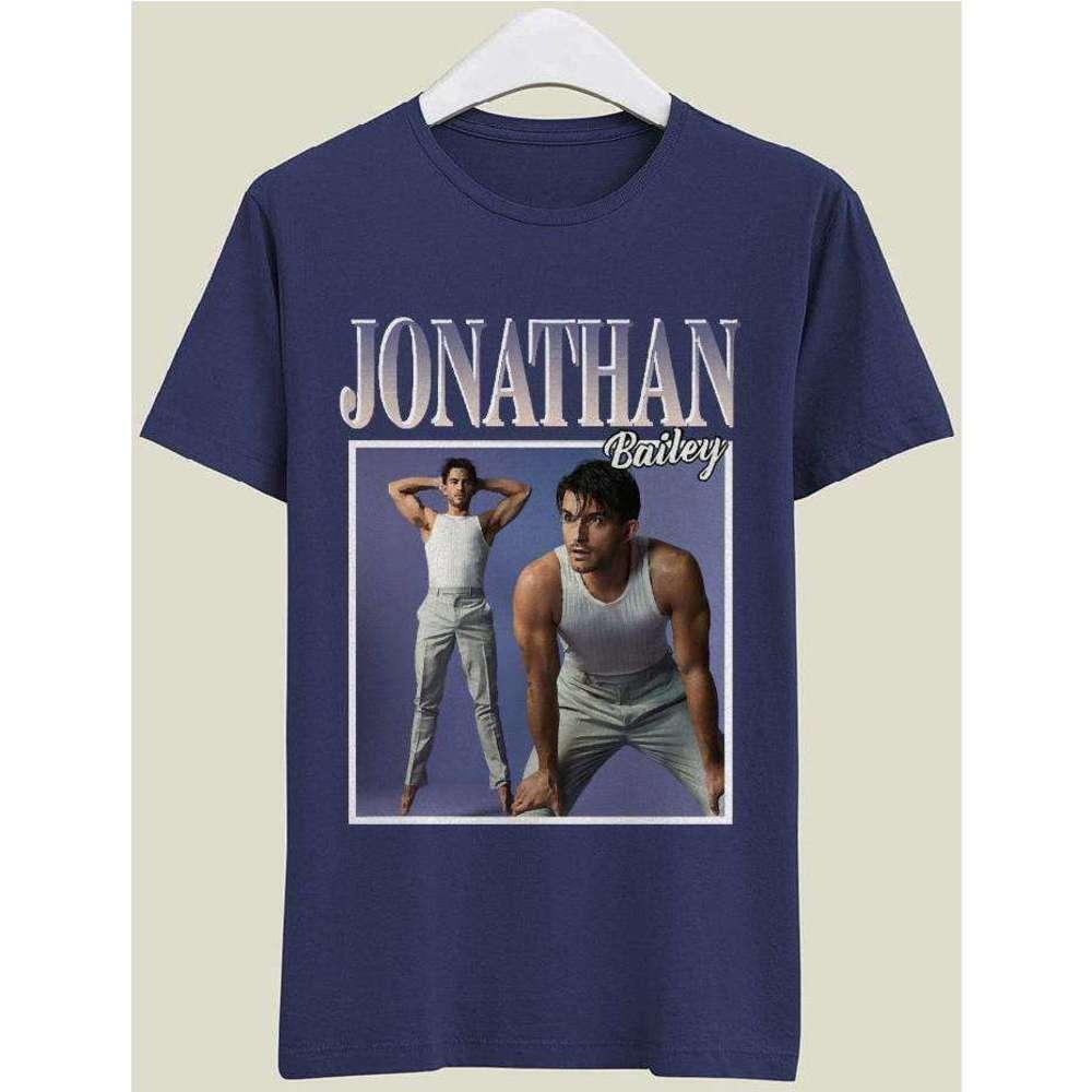 Jonathan Bailey Actor Fan Minimal Aesthetic T Shirt